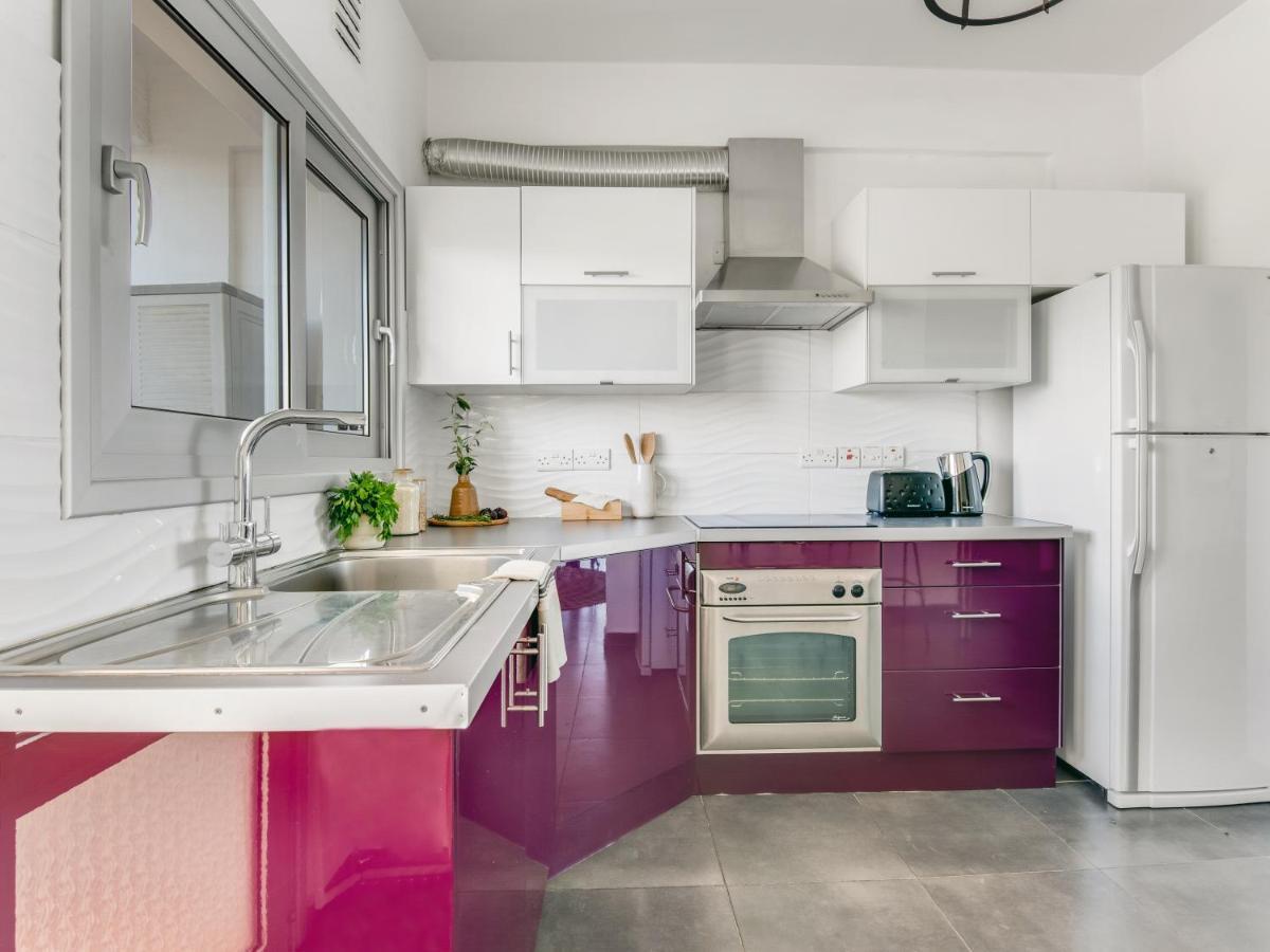 Sanders Kanika Sea Forum - Adorable 2-Bedroom Apartment With Sea View 레메소스 외부 사진